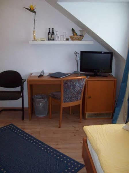 Merlin Garni 3* Köln