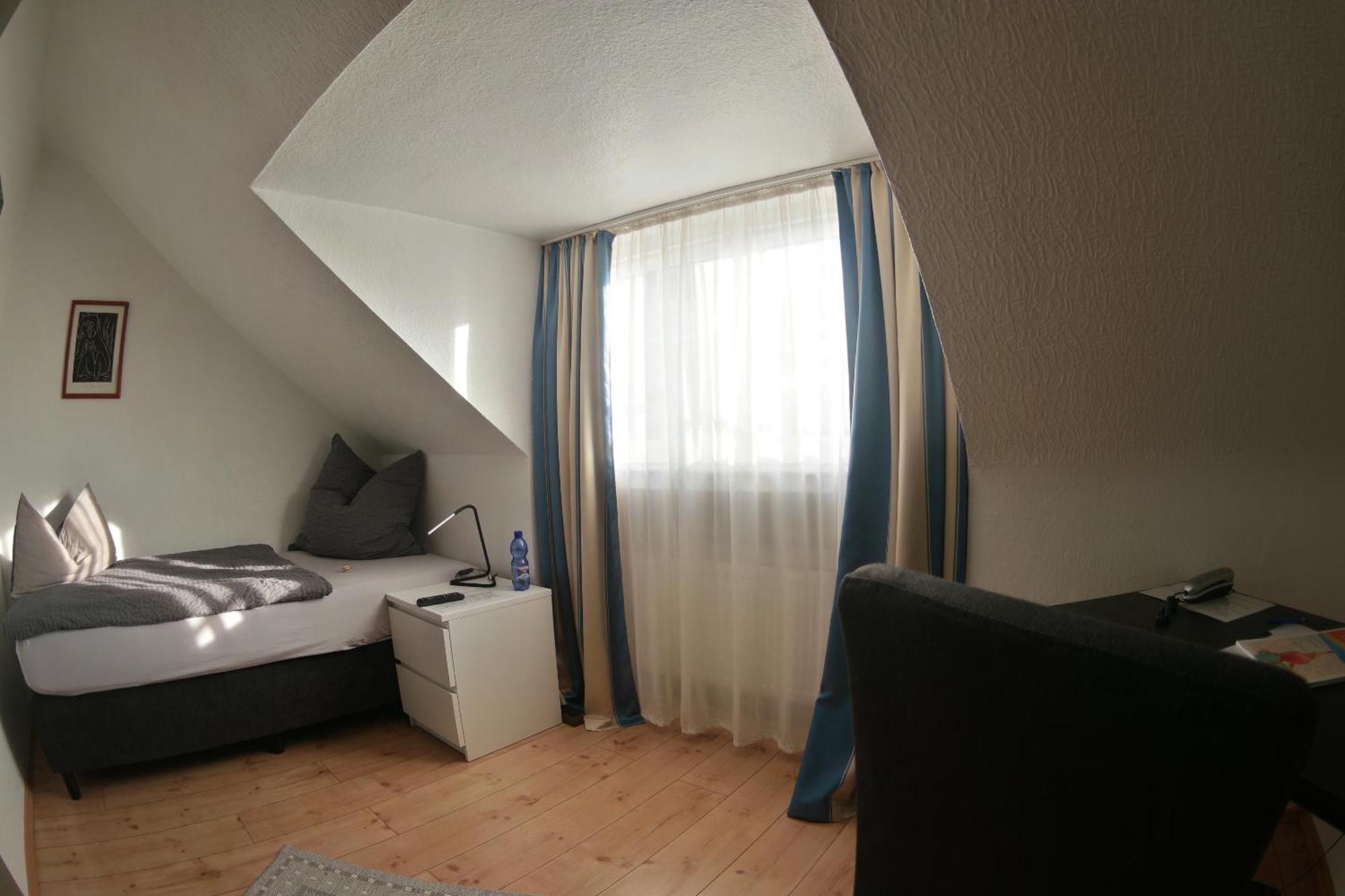 Merlin Garni Hotel Keulen